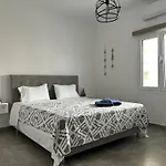 Mira Sea View *