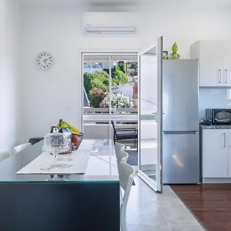 Mira Sea View Feriehus